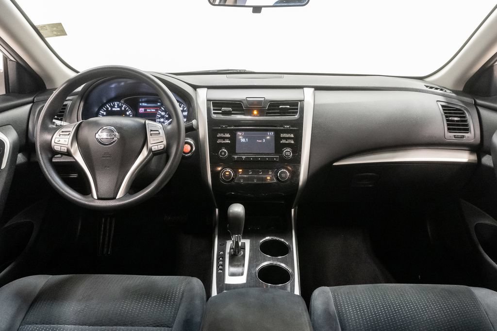 Used 2014 Nissan Altima 2.5 S w/ Display Audio Package FWD image 23