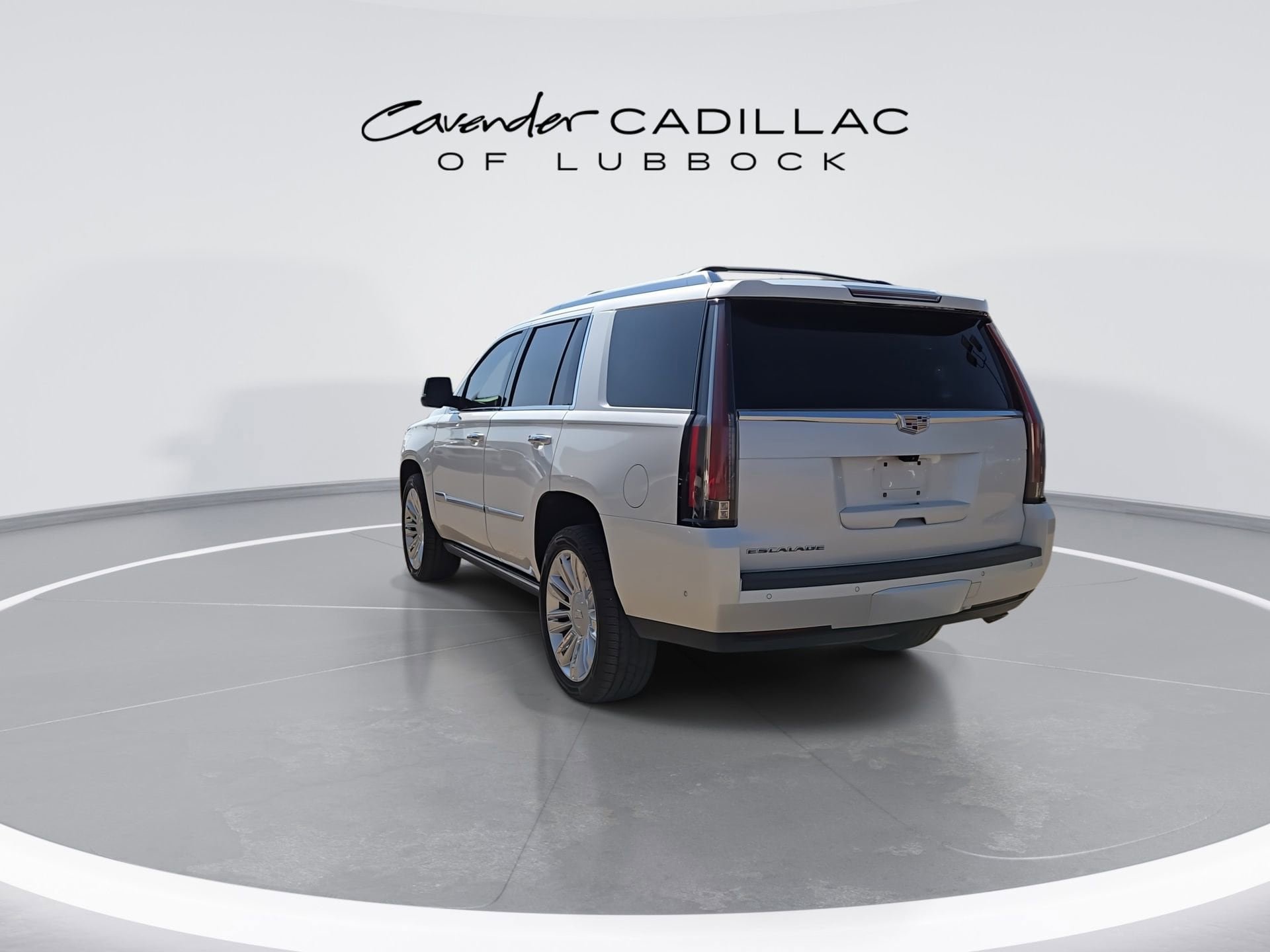 Used 2017 Cadillac Escalade Platinum AWD/4WD image 7