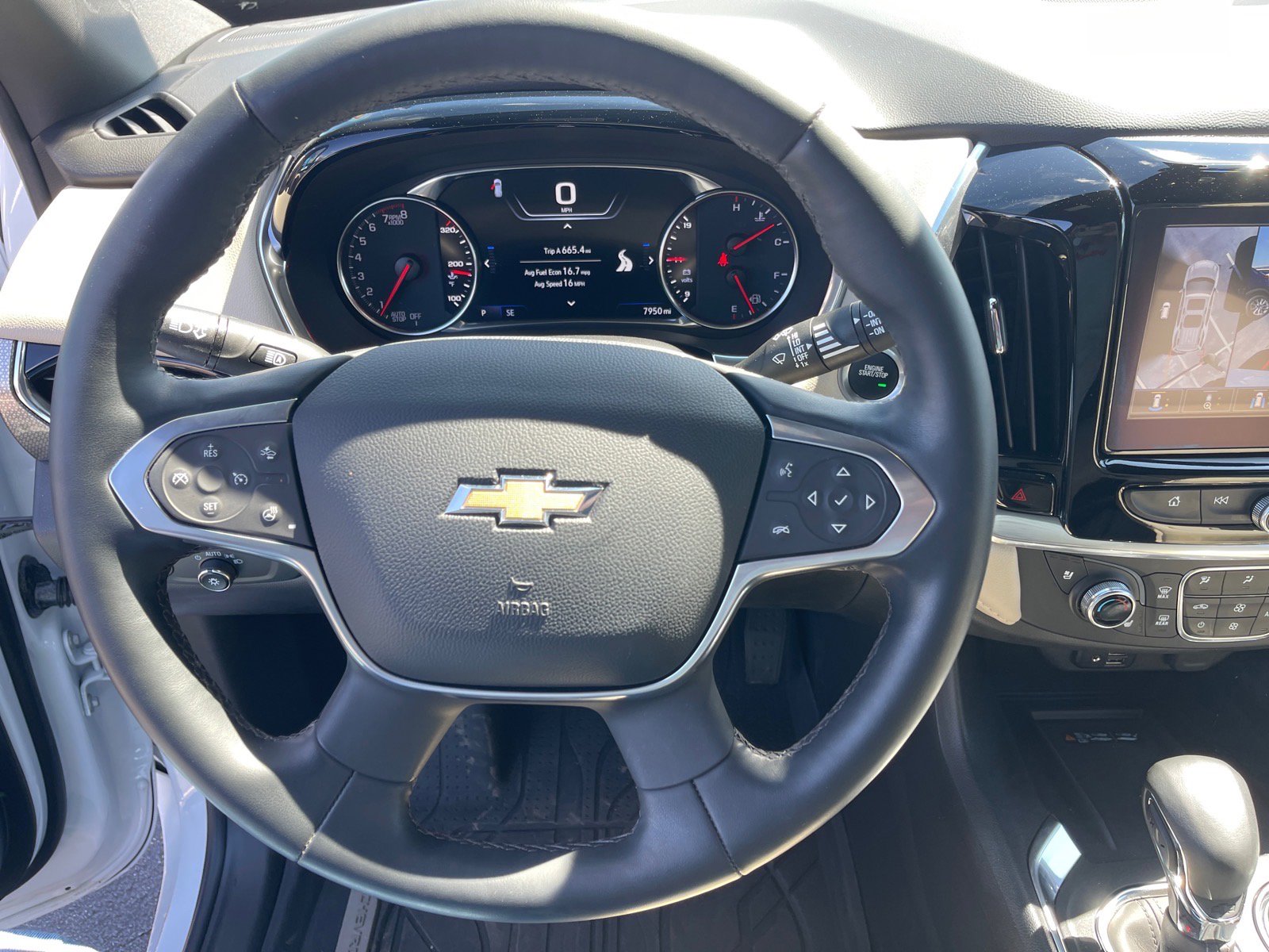Used 2023 Chevrolet Traverse Premier FWD image 7