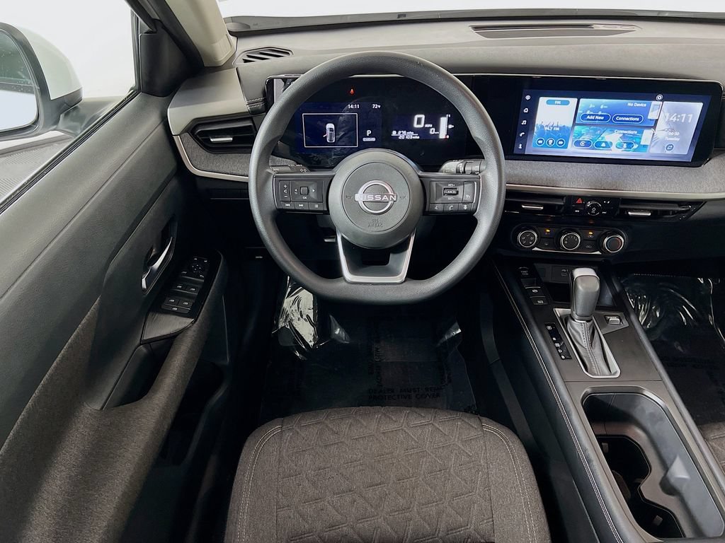 Used 2025 Nissan Kicks SV AWD/4WD image 19