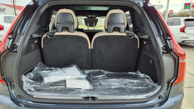 New 2026 Volvo XC90 B6 Plus w/ Protection Package image 9