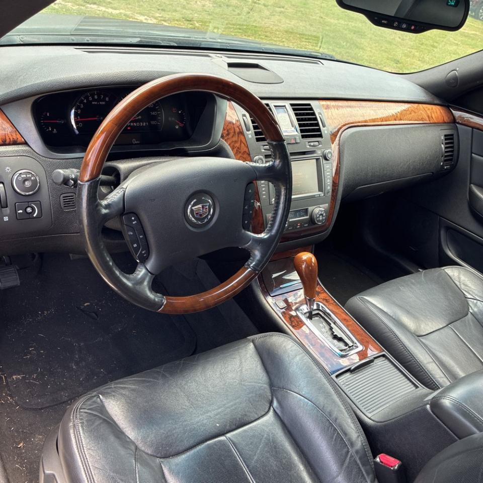 Used 2007 Cadillac DTS Performance FWD image 28