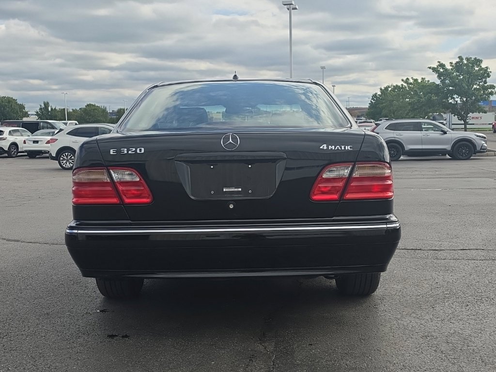 Used 2002 Mercedes-Benz E 320 4MATIC Sedan image 6
