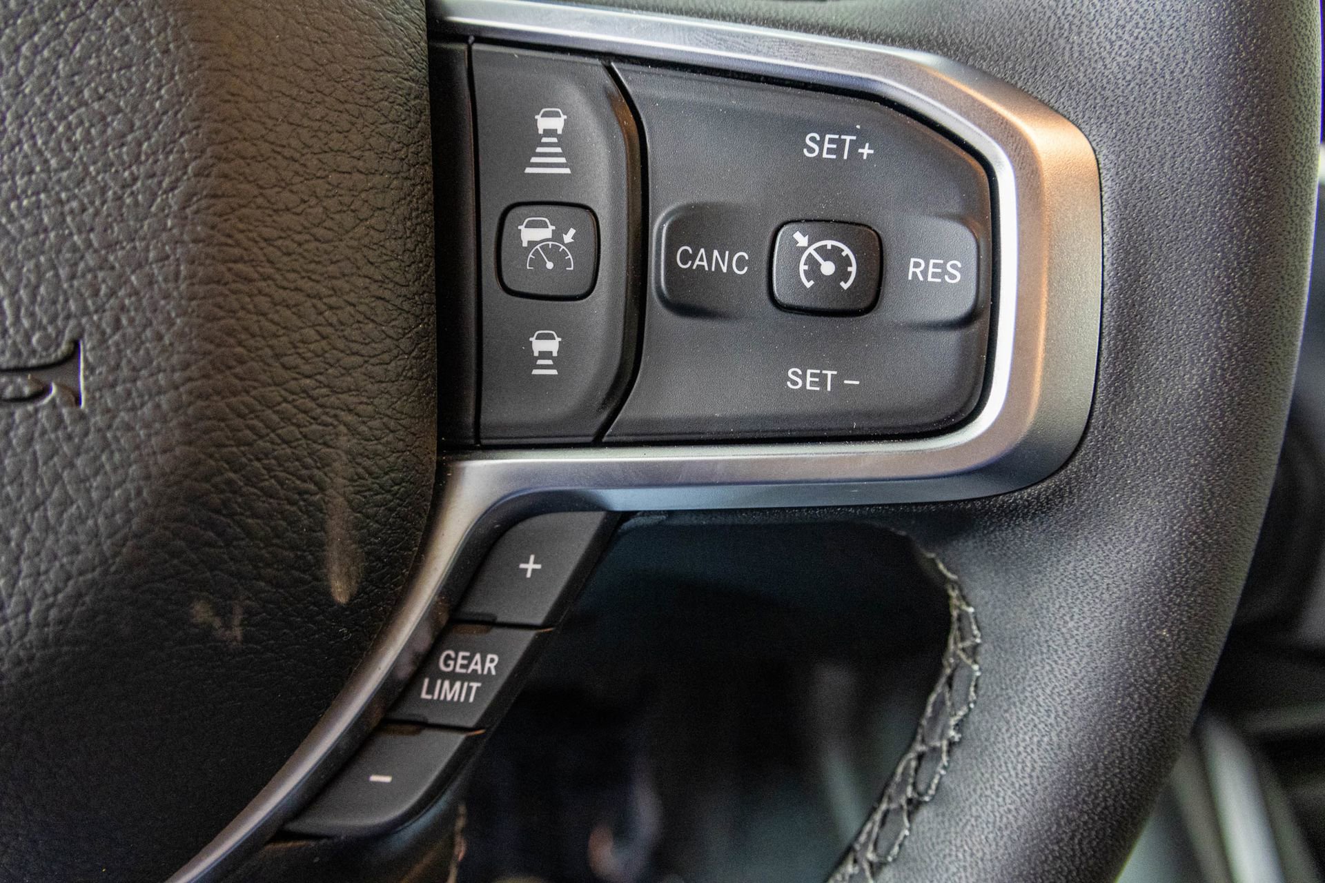 New 2026 RAM 2500 Big Horn AWD/4WD image 31