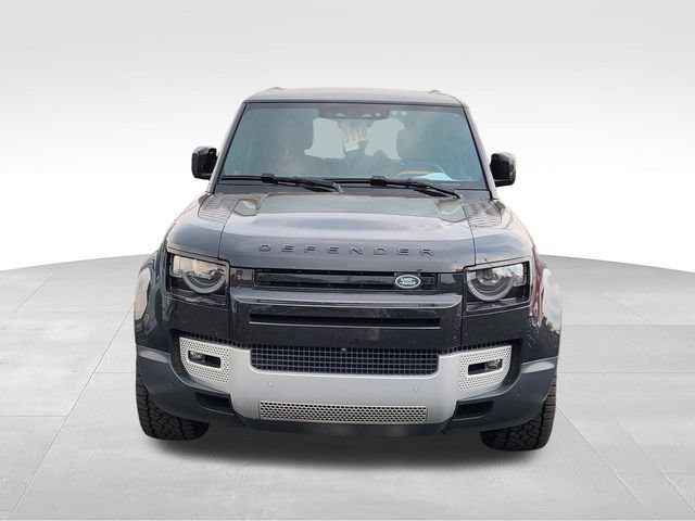 Used 2023 Land Rover Defender 130 SE AWD/4WD image 2