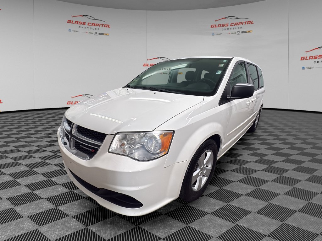 Used 2013 Dodge Grand Caravan SE FWD image 3