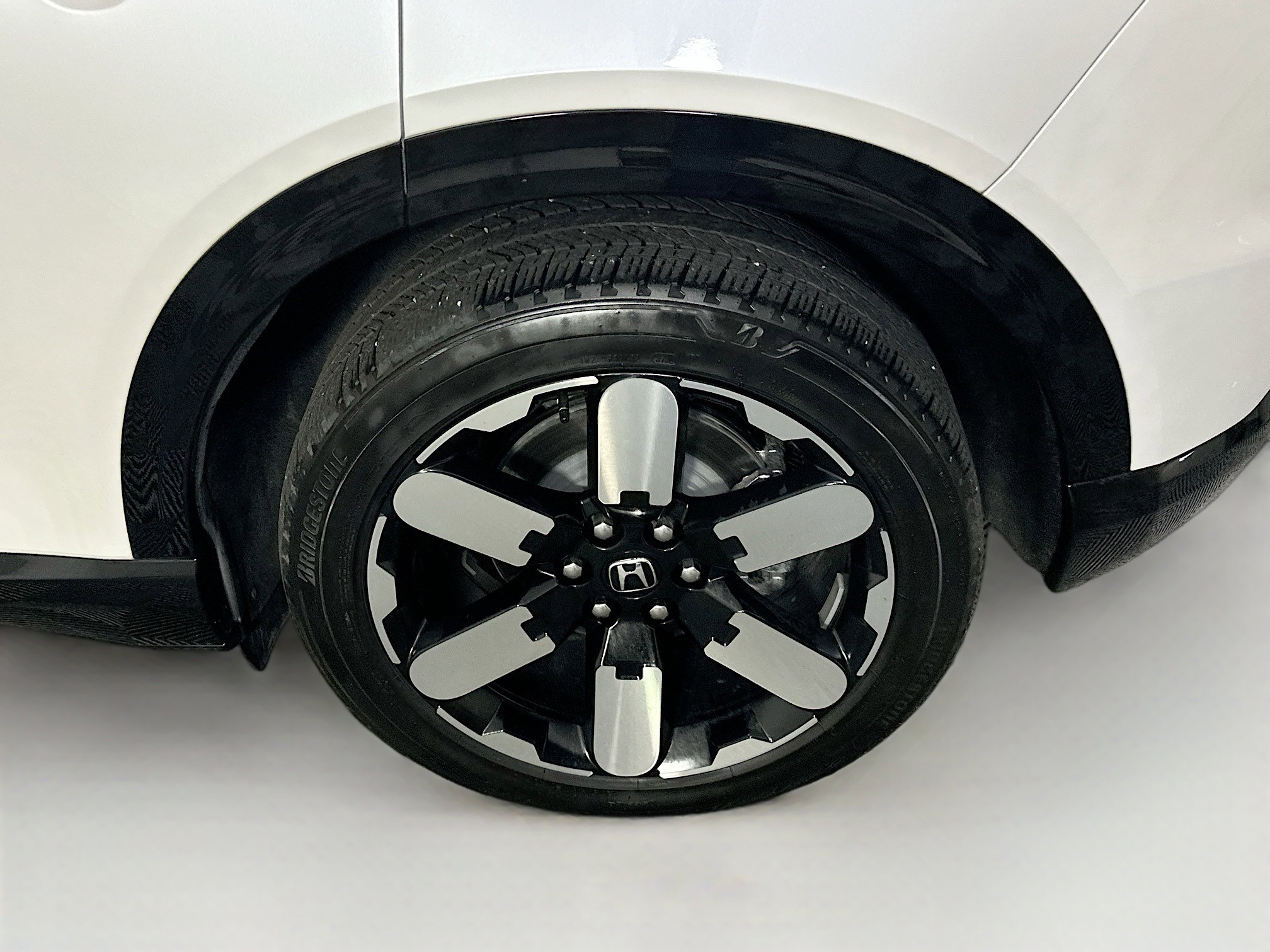 Used 2024 Honda Prologue Elite image 11