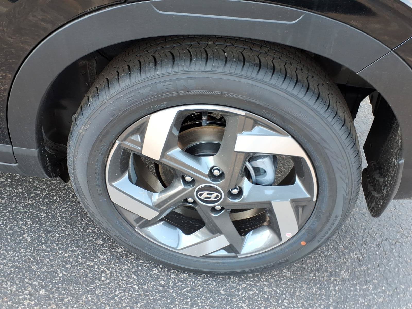 New 2026 Hyundai Venue SEL FWD image 11