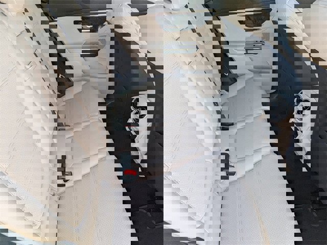 Used 2024 Mercedes-Benz GLC 300 4MATIC image 26