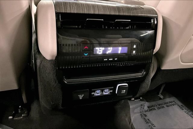 Used 2022 Jeep Wagoneer Series II AWD/4WD image 34
