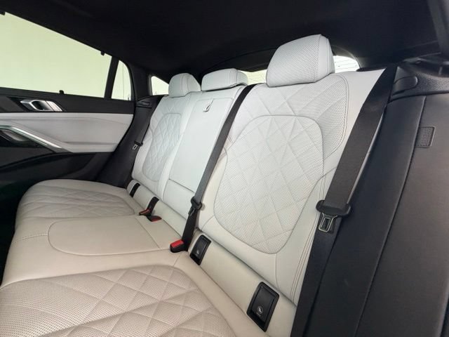 Certified 2024 BMW X6 xDrive40i w/ Executive Package AWD/4WD image 28