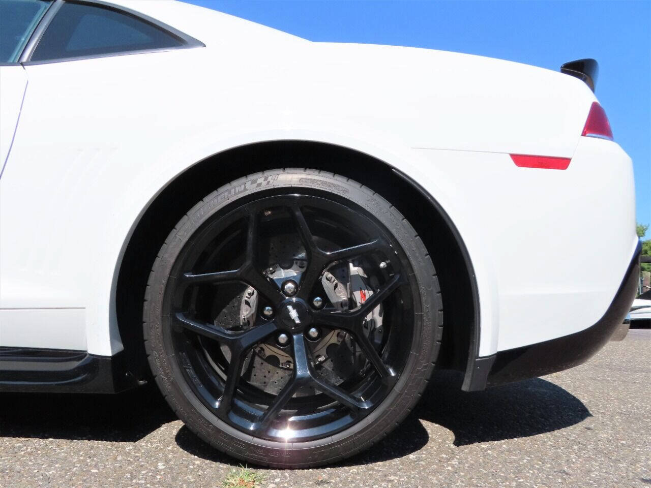 Used 2015 Chevrolet Camaro Z/28 RWD image 7