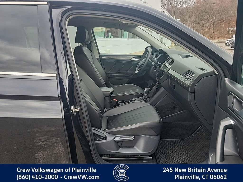 Certified 2022 Volkswagen Tiguan SE image 16
