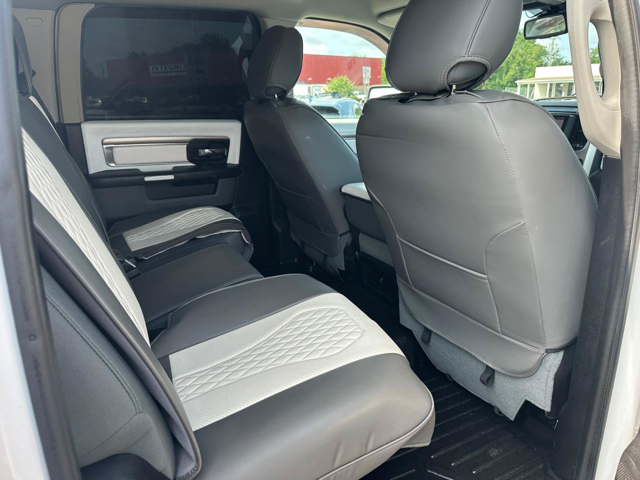 Used 2016 RAM 2500 SLT AWD/4WD image 18