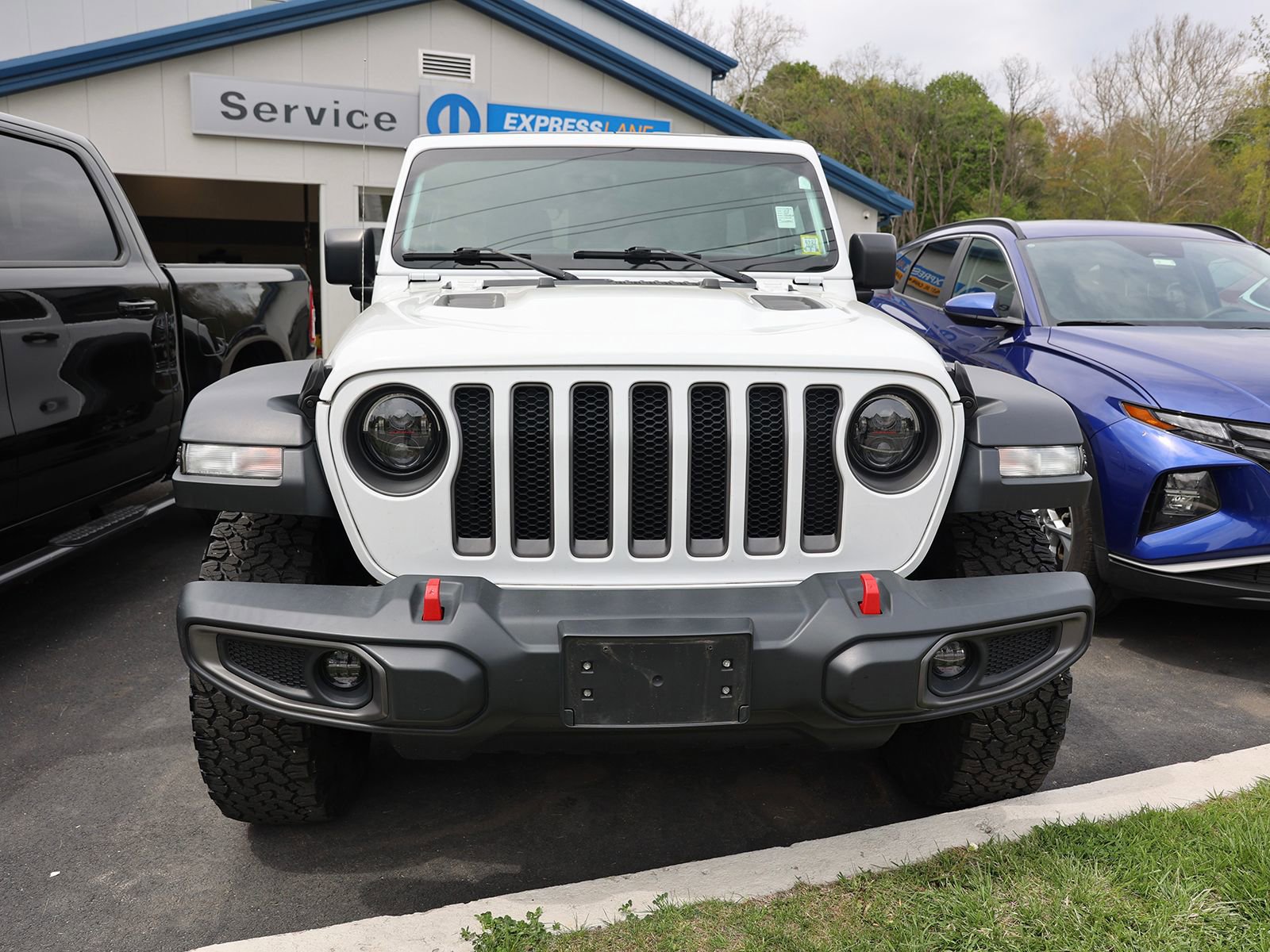 Used 2018 Jeep Wrangler Unlimited Rubicon w/ Dual Top Group AWD/4WD image 2