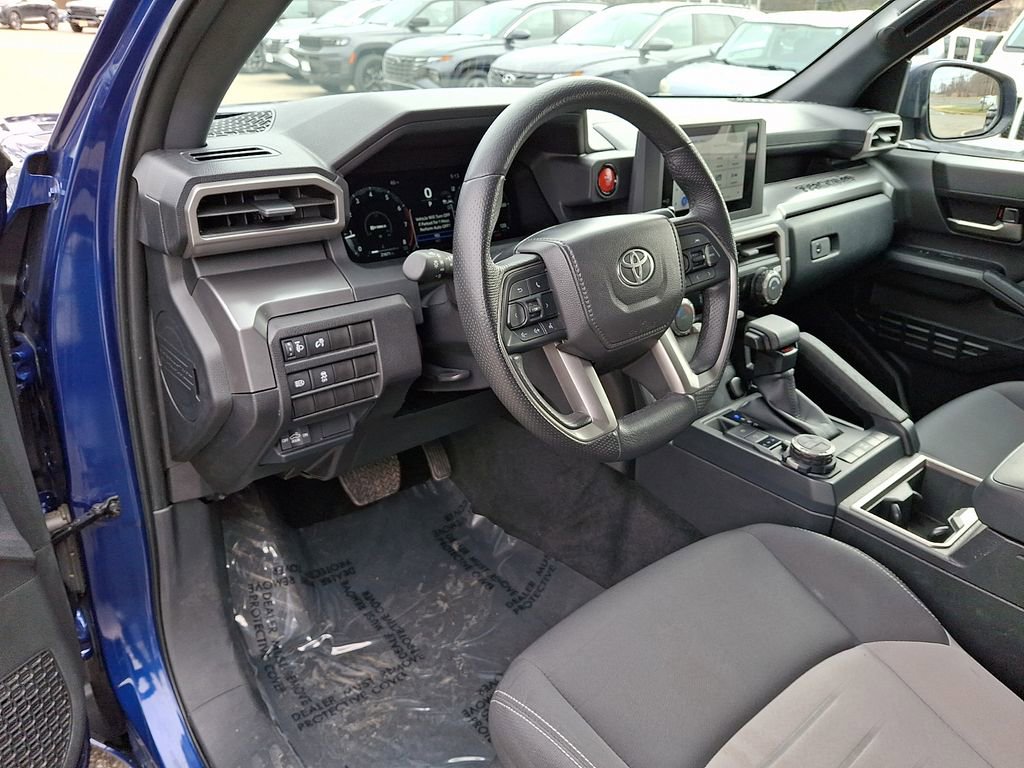 Used 2024 Toyota Tacoma TRD Off-Road AWD/4WD image 27