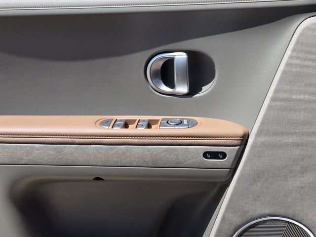 Certified 2024 Hyundai Ioniq 5 Limited image 24