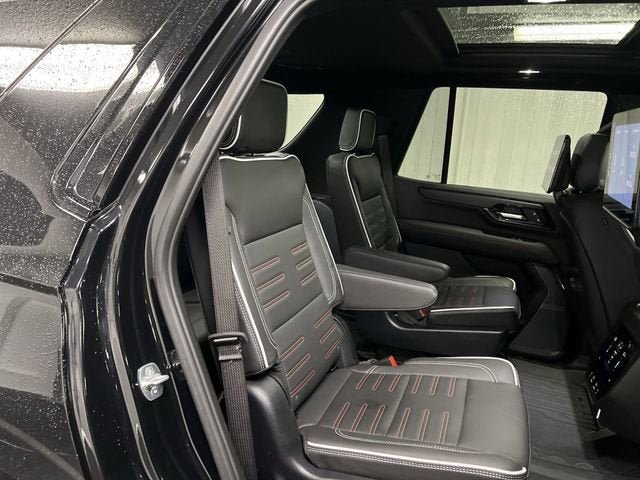 Certified 2025 GMC Yukon AT4 Ultimate w/ LPO, Floor Liner Package AWD/4WD image 28