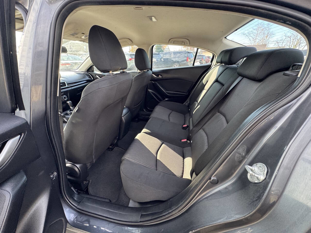 Used 2014 MAZDA MAZDA3 i Touring image 30