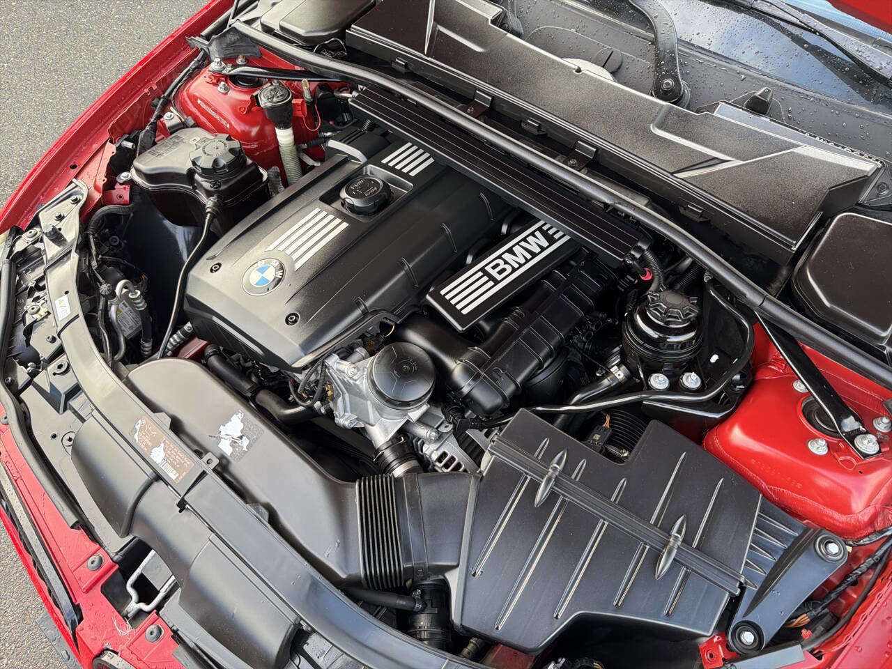 Used 2011 BMW 328i xDrive Wagon image 13