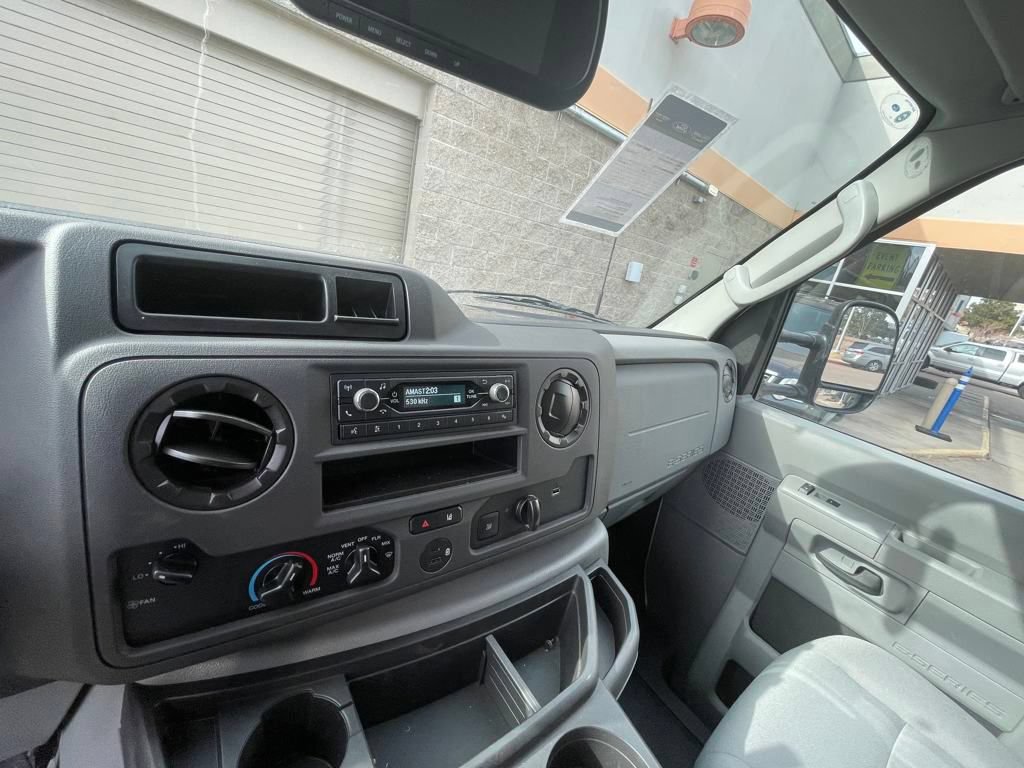 New 2024 Ford E-450 and Econoline 450 Super Duty w/ Driver's Safety Package RWD image 19