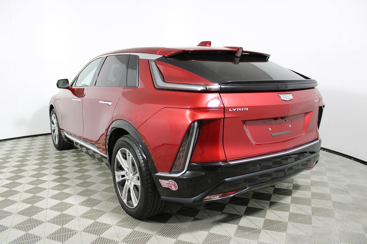 Used 2024 Cadillac Lyriq Tech RWD image 42