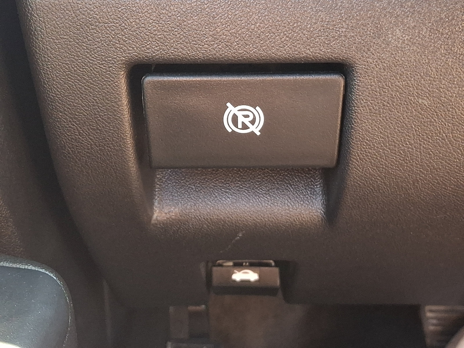 Used 2012 GMC Canyon SLE AWD/4WD image 23