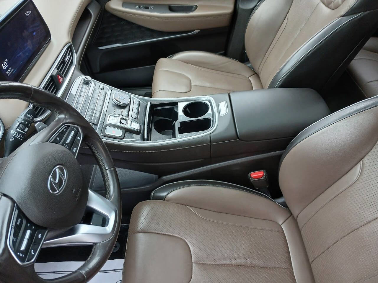 Used 2021 Hyundai Santa Fe Limited image 4