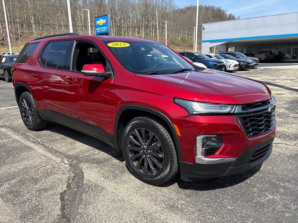 Certified 2023 Chevrolet Traverse RS w/ LPO, Floor Liner Package AWD/4WD image 12