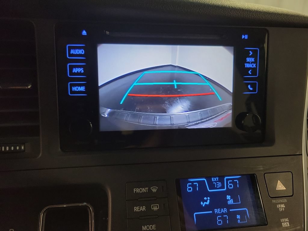 Used 2016 Toyota Sienna LE AWD/4WD image 20