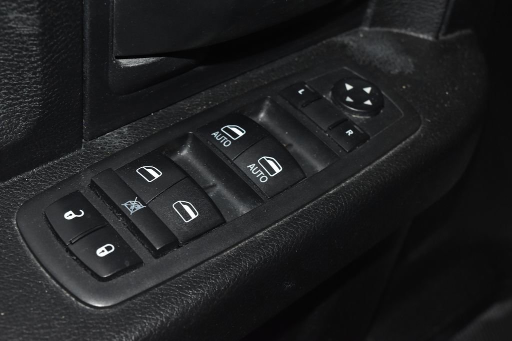 Used 2018 RAM 1500 Express w/ Express Value Package image 5