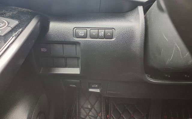 Used 2021 Lexus IS 300 w/ Accessory Package image 29