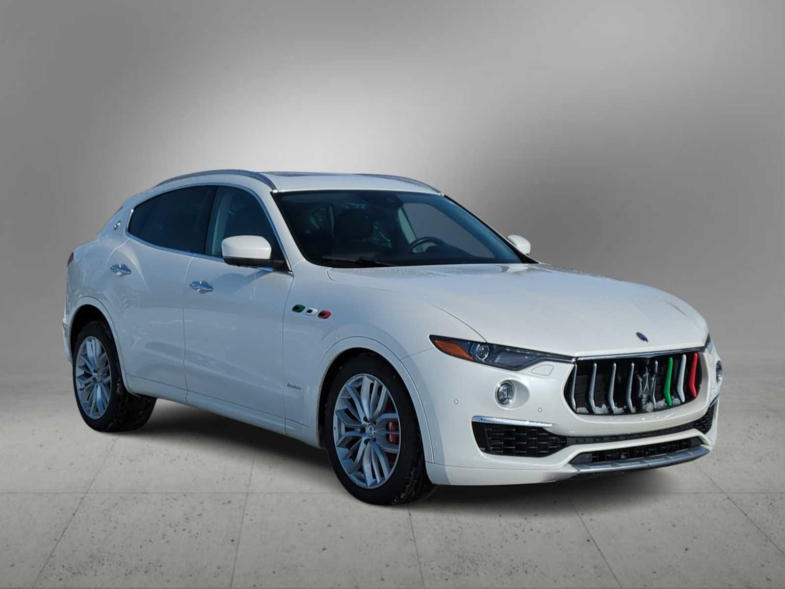 Used 2019 Maserati Levante S GranLusso image 2