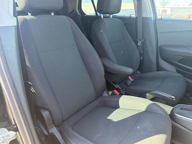 Used 2019 Chevrolet Trax LS image 22