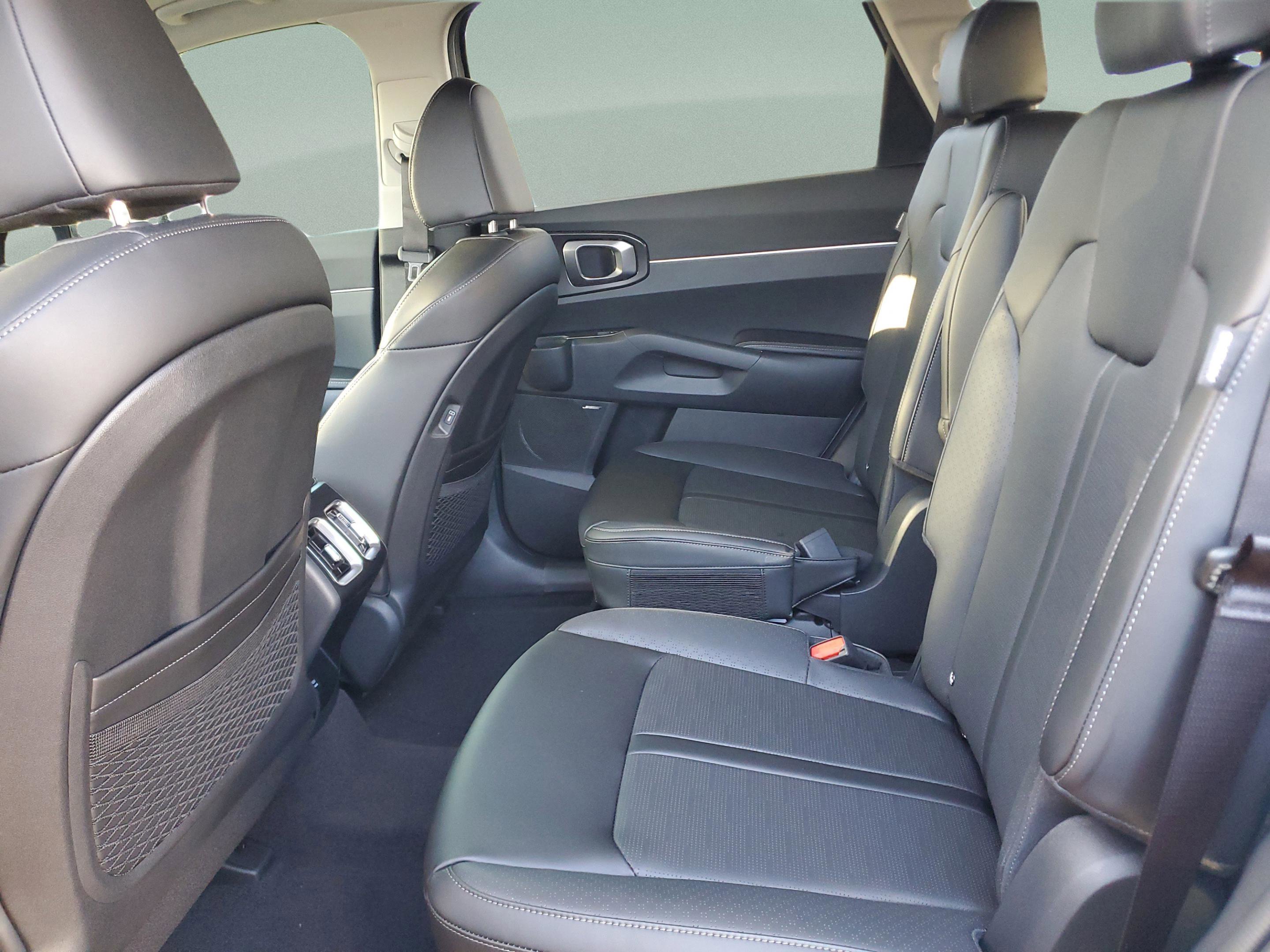 New 2026 Kia Sorento EX FWD image 9