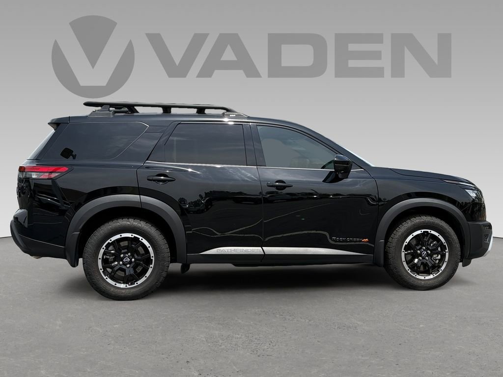 Used 2025 Nissan Pathfinder Rock Creek AWD/4WD image 7