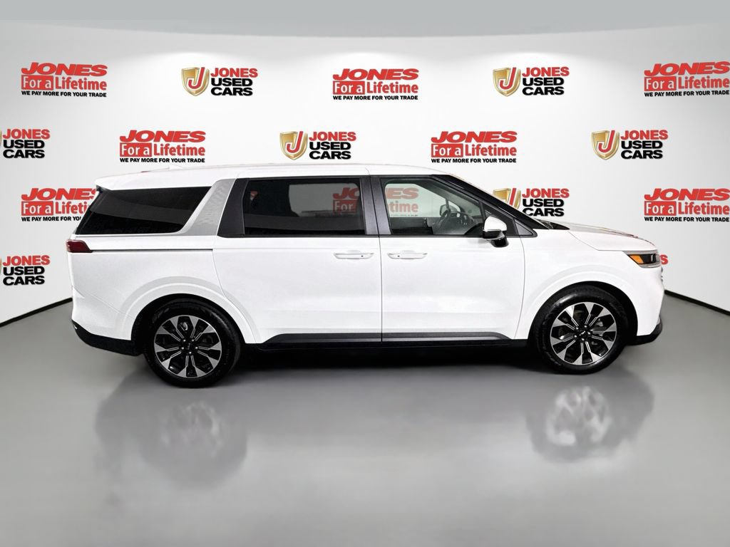 Certified 2024 Kia Carnival EX FWD image 18