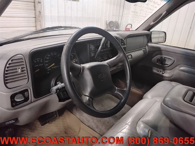 Used 1999 Chevrolet Suburban 4WD w/ Preferred Equipment Group 3 image 11