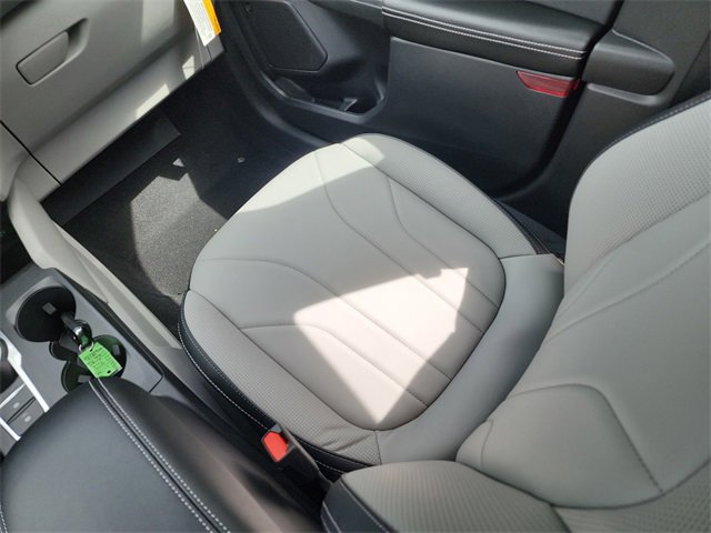 New 2026 Ford Escape SE w/ PHEV Premium Package FWD image 14