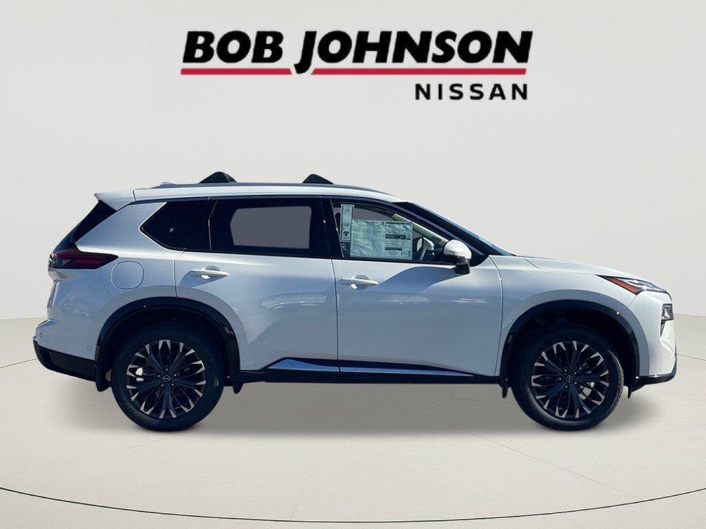 New 2026 Nissan Rogue Platinum w/ Platinum Premium Package AWD/4WD image 2