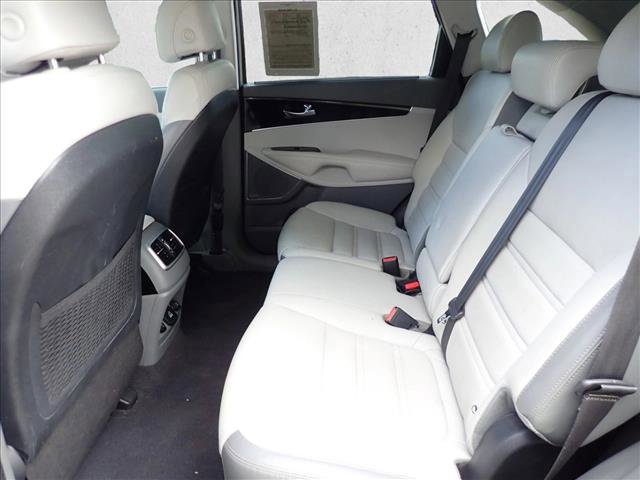 Used 2017 Kia Sorento SX AWD/4WD image 9