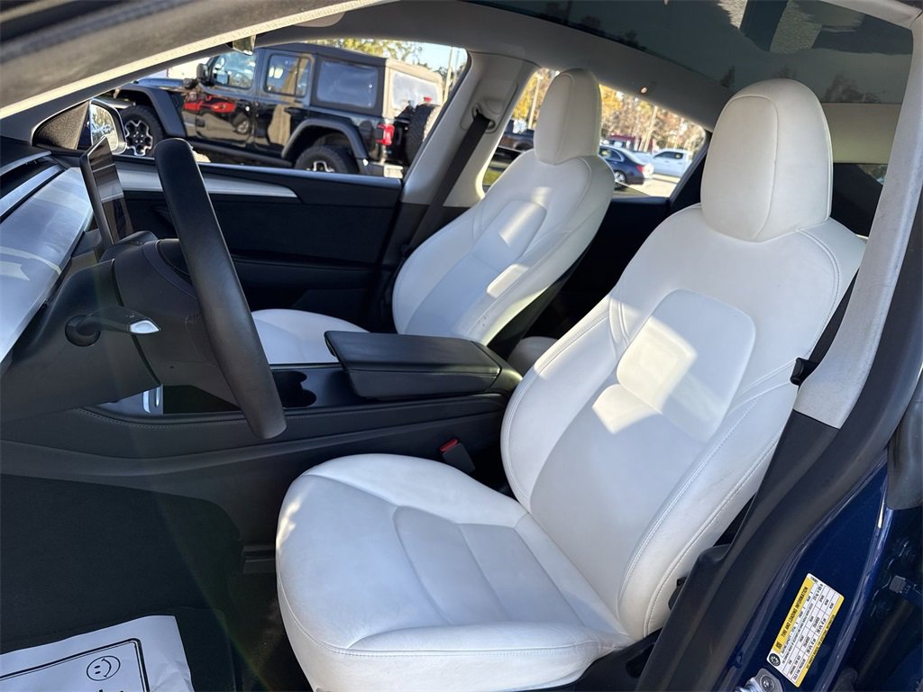 Used 2023 Tesla Model Y Long Range image 10