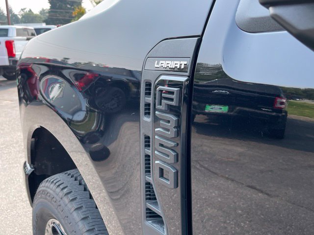 Used 2026 Ford F350 Lariat w/ Black Appearance Package AWD/4WD image 7