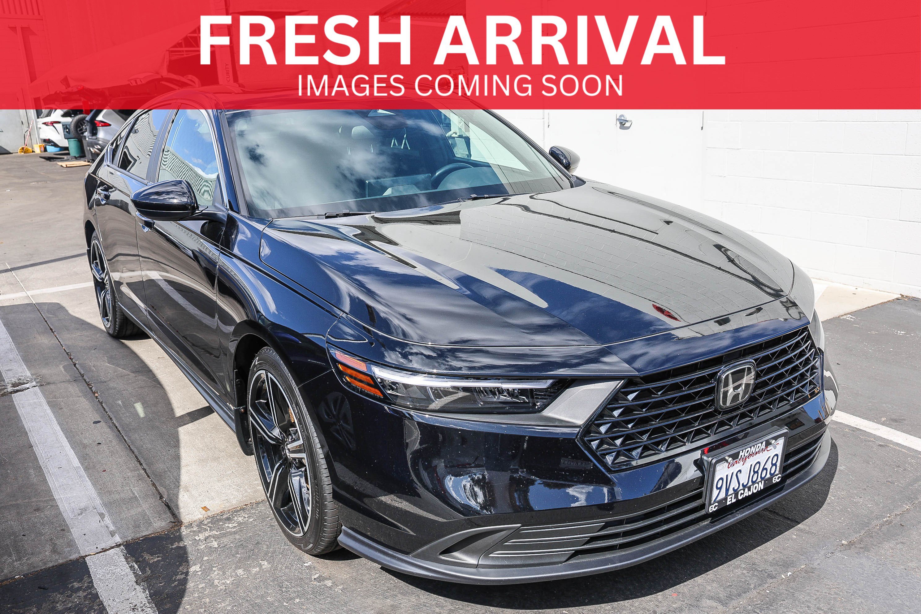 Used 2025 Honda Accord Sport image 1