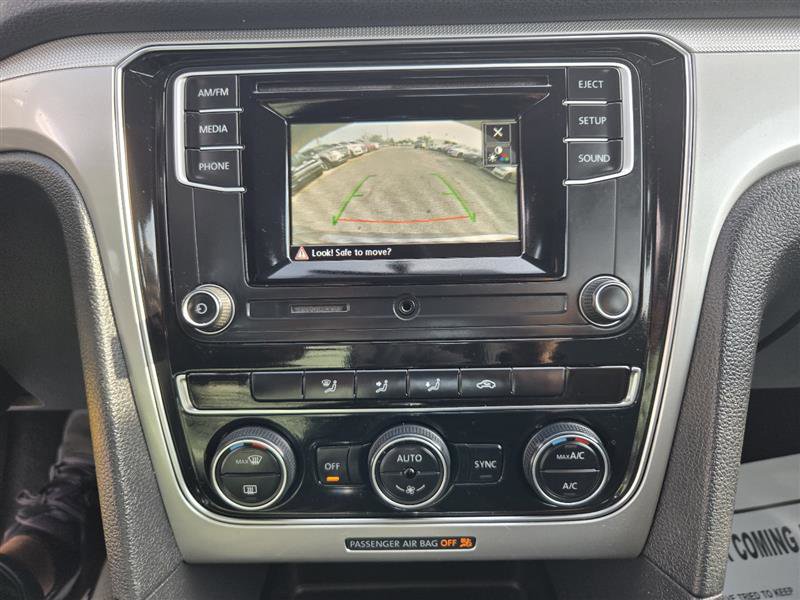 Used 2016 Volkswagen Passat 1.8T S image 32