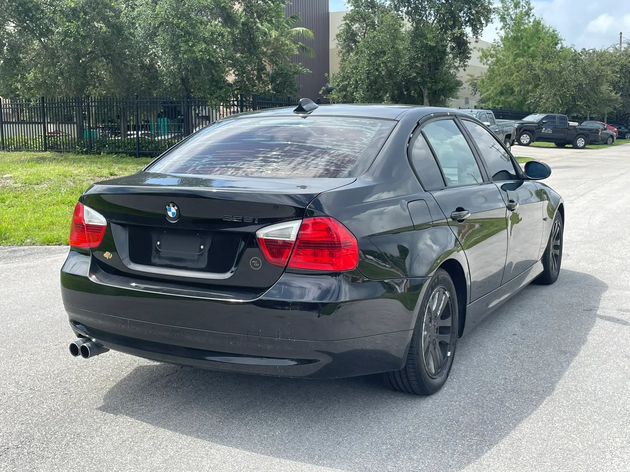 Used 2007 BMW 328i Sedan RWD image 8