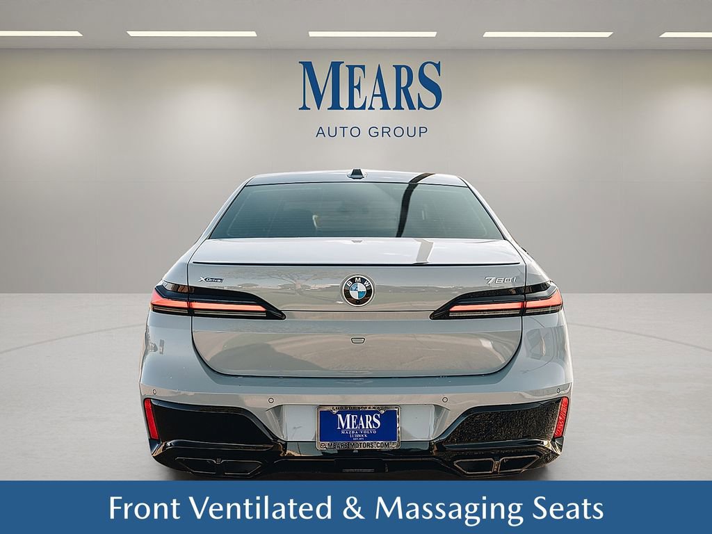 Used 2025 BMW 760i xDrive w/ Executive Package image 6