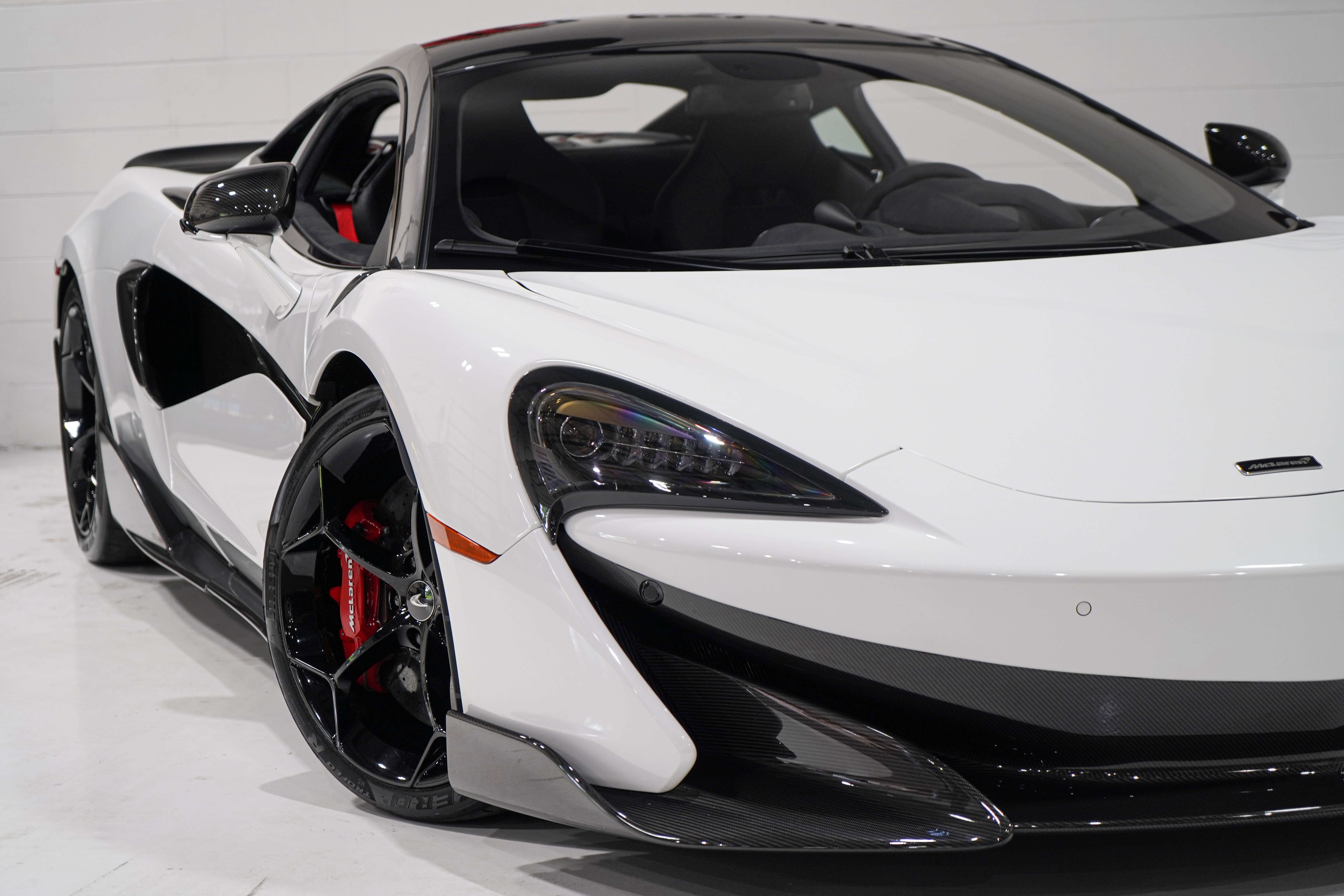Used 2019 McLaren 600LT RWD image 25