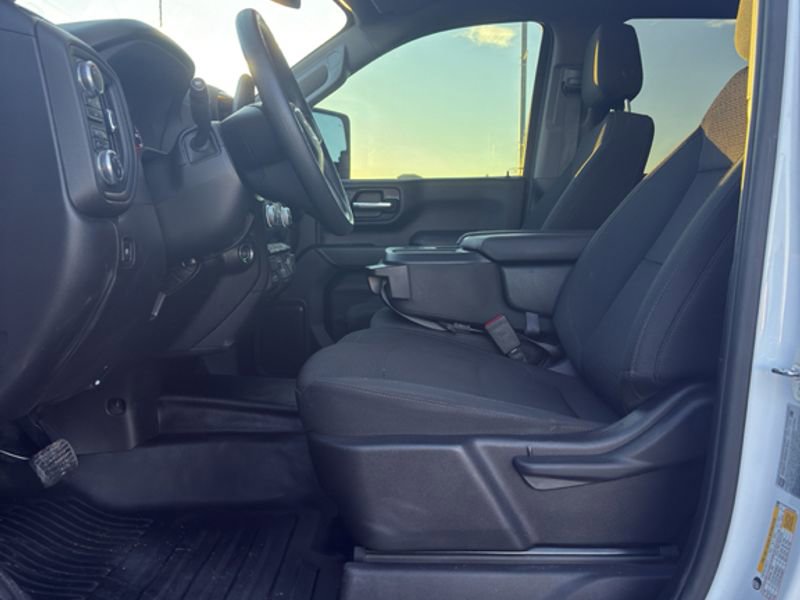 Used 2025 GMC Sierra 3500 Pro w/ 1SA Pro Safety Plus Package image 9