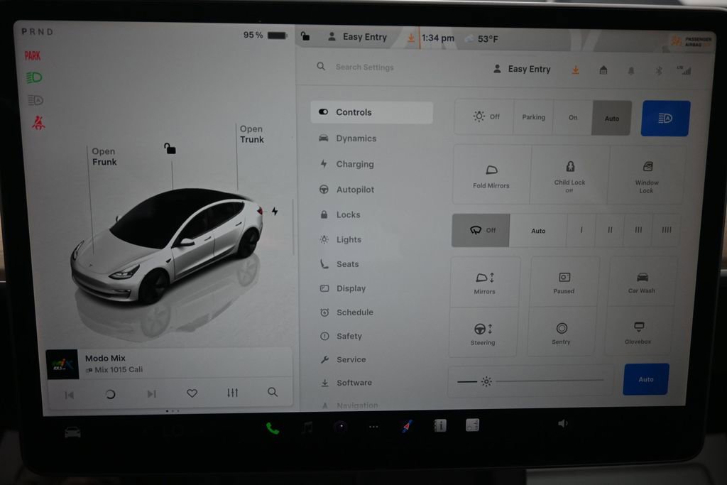 Used 2023 Tesla Model 3 Standard Range RWD image 16